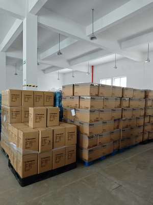 Pengeriting Rambut Keramik dengan Laras 25mm Garansi 1 Tahun dan Tegangan 110-240V untuk Keriting Halus Berkilau