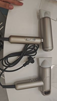 Pengering Rambut Lipat Profesional dengan Motor BLDC dan Teknologi Ion untuk Penggunaan di Salon dan Rumah